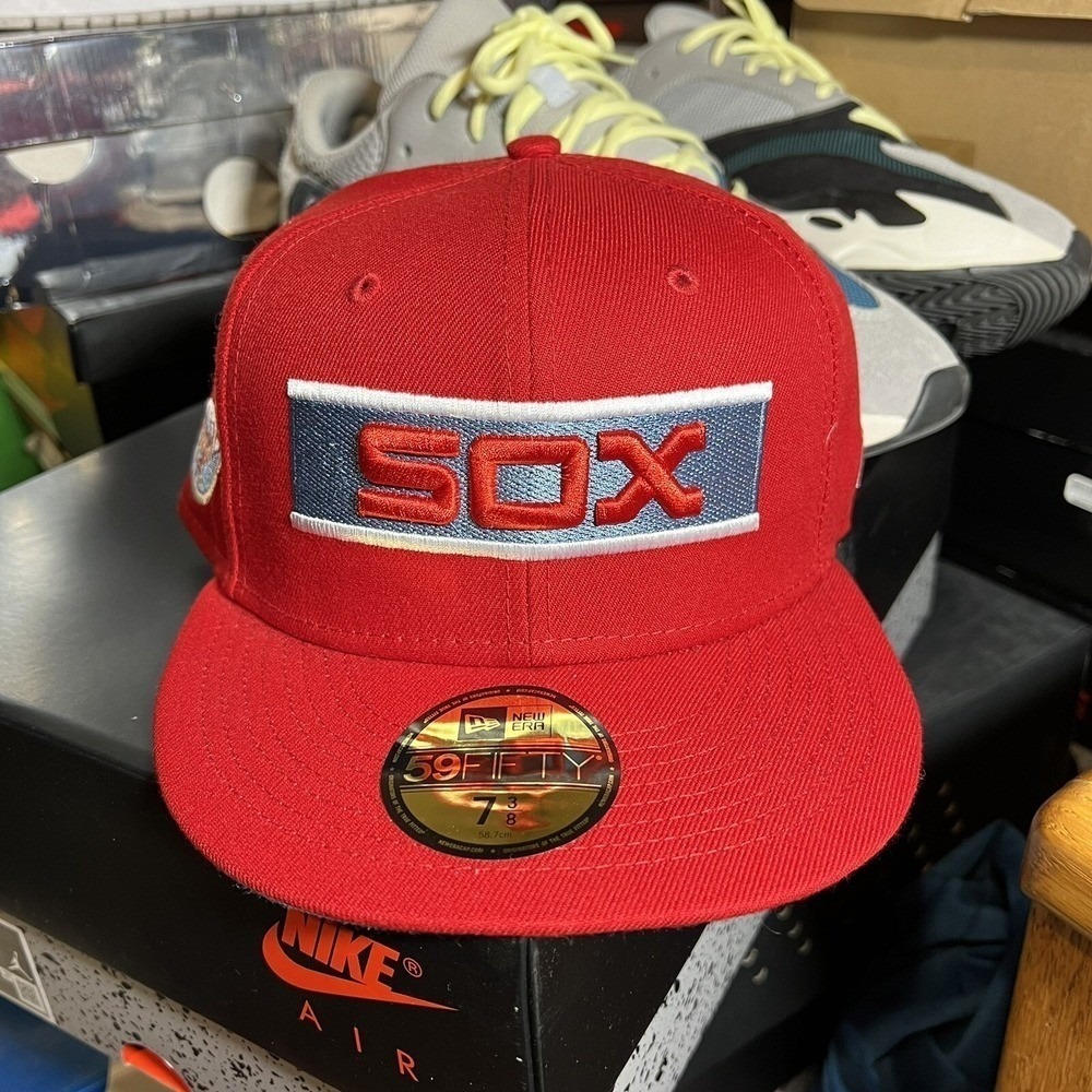 New Era Chicago White Sox 59FIFTY Fitted Hat Red Comiskey Park 75th Anniversary